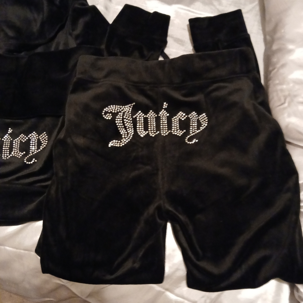 Juicy Couture Track Suit - Picture 4 of 15